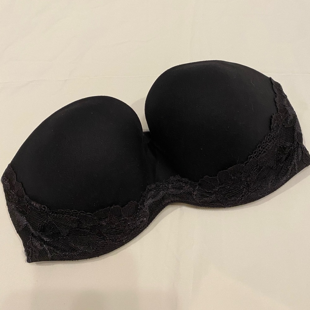 Victoria’s Secret Body by Victoria Strapless Multi-way Bra